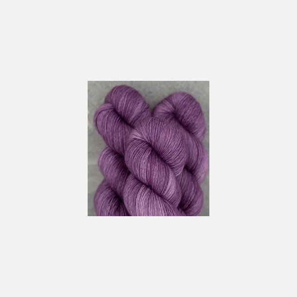 Tosh Merino Light - farge ELISABETH TAYLOR 